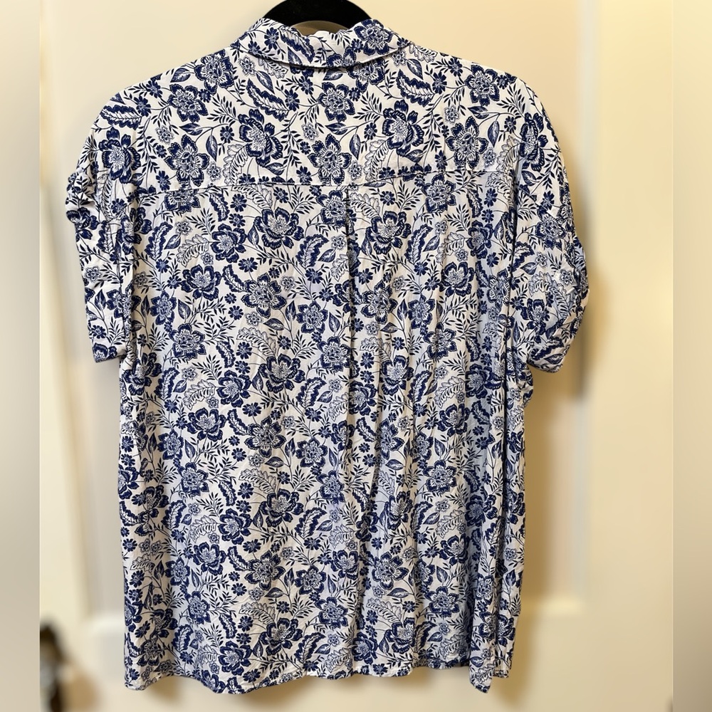 Velvet Heart Buttondown Shirt - Picture 3 of 3